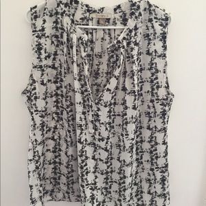 Roz & Ali sleeveless blouse